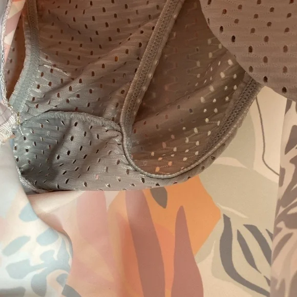 Maaji swim trunks men’s XL tropical inner lining EUC - Picture 2 of 7